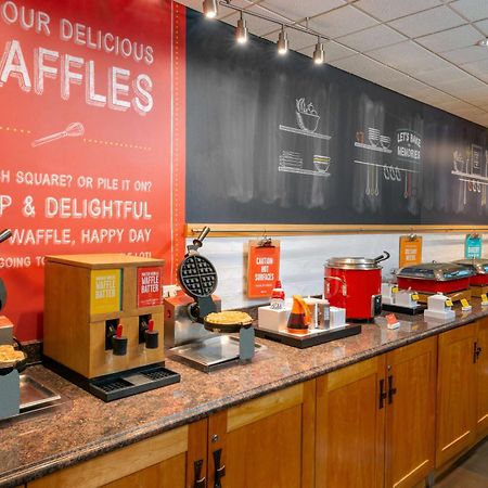 Hampton Inn Ντάνμπερι Εξωτερικό φωτογραφία